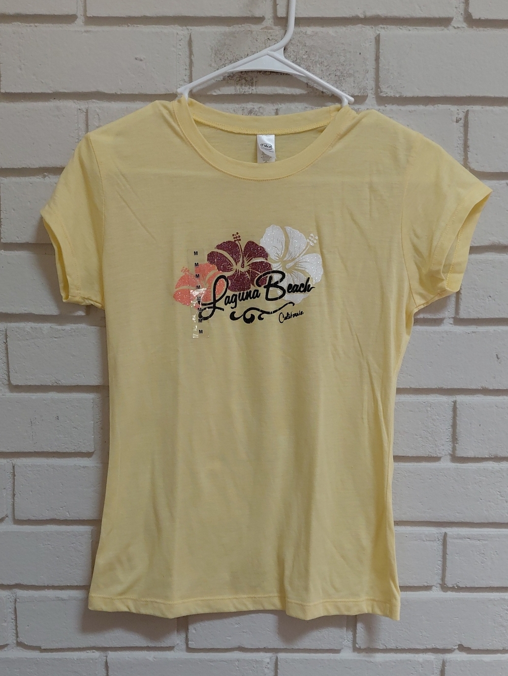 Next Level Apparel Yellow Laguna Beach Floral Graphic Tee. Size Medium NWT